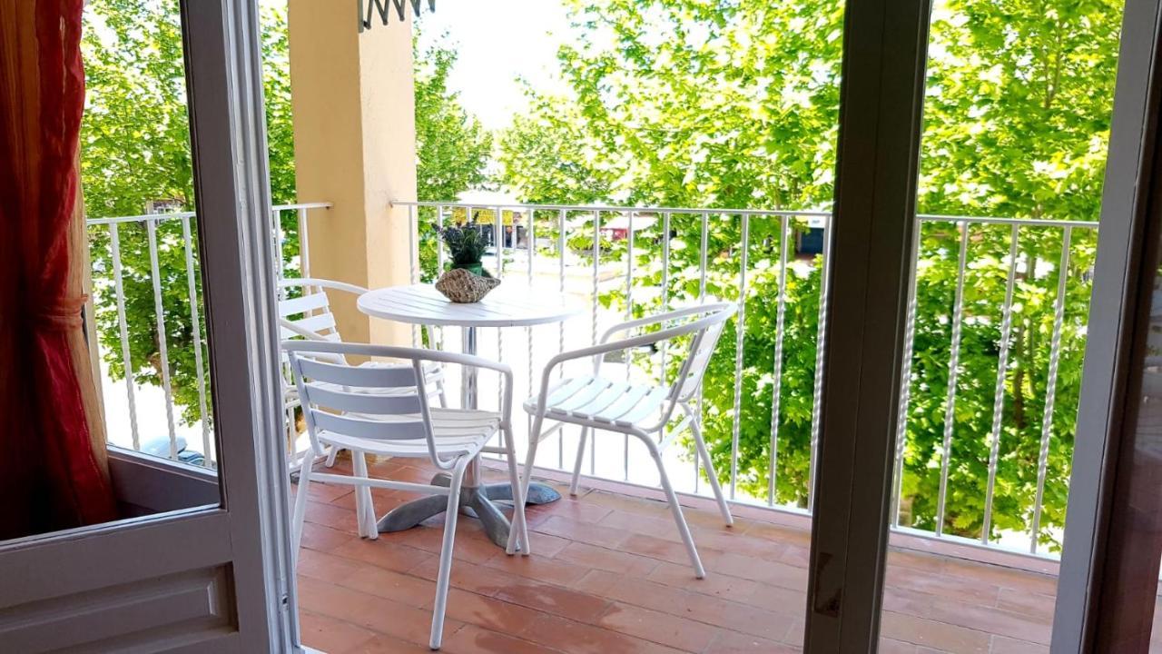 Leroy Apartment Empuriabrava Exteriör bild